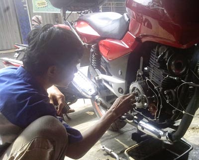 bengkel bajaj pulsar priok lagoa cilincing