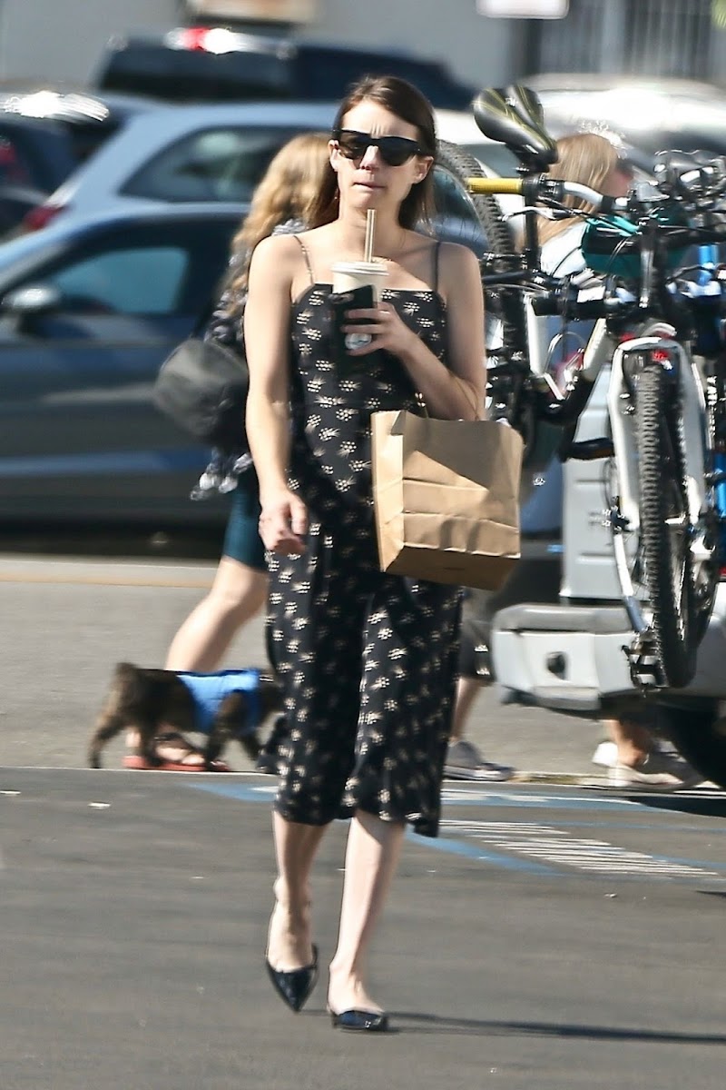 Emma Roberts Clicked Outside  in Los Feliz 26 Oct-2019