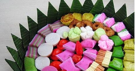 Resep Masakan: 154 Kue Basah Dan 29 Kue Kering