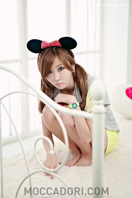 Choi-Byul-I-Yellow-and-Grey-10-very cute asian girl-girlcute4u.blogspot.com