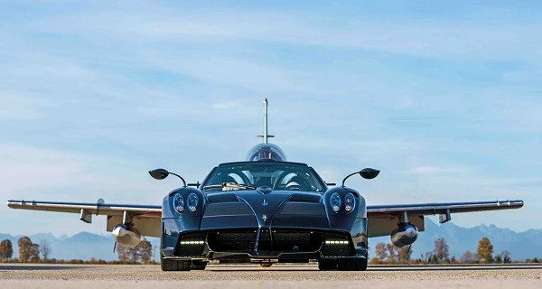 Pagani Huayra Tricolore