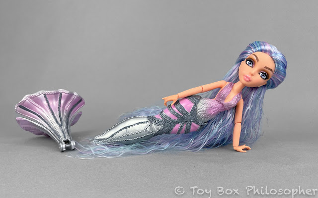 Fins or Feet? Let's Give our Mermaze Mermaidz Dolls Made To Move