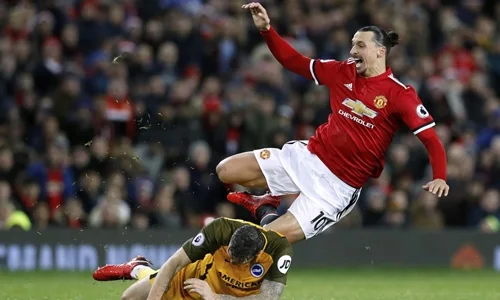 Ibrahimovic Siap Bela MU Kontra Newcastle?