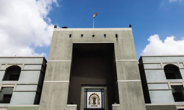 Gujarat High Court Quashes Decade-Long Pending Customs Show Cause Notices Due to Inordinate Delay