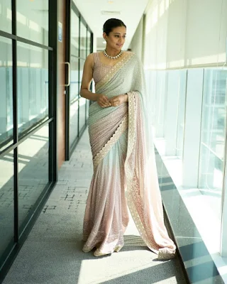 Actress Priyamani new looks in beautiful saree pics