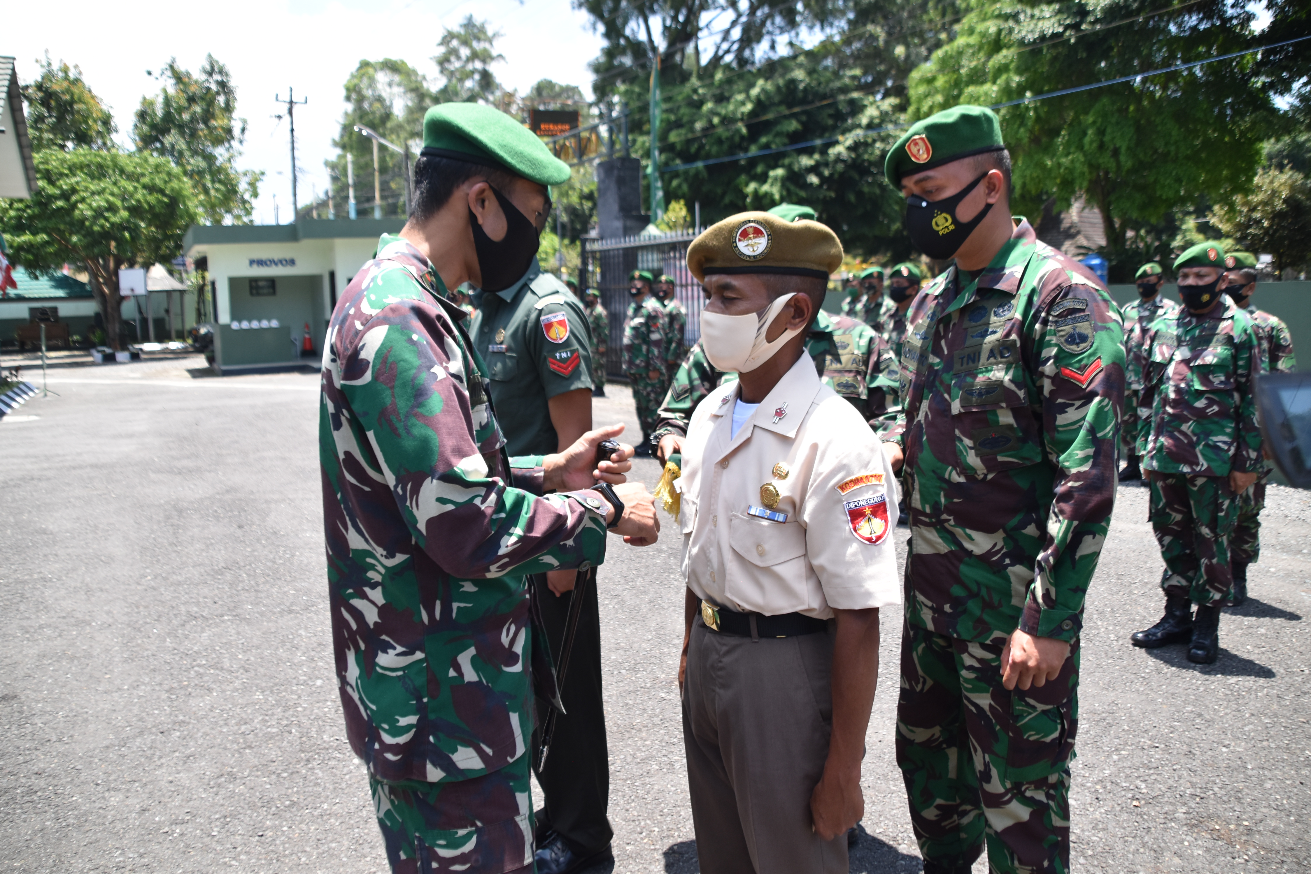 40 Anggota Kodim 0707/Wonosobo Naik Pangkat