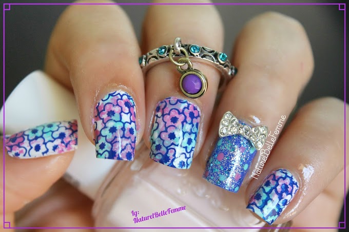 Blue flower manicure