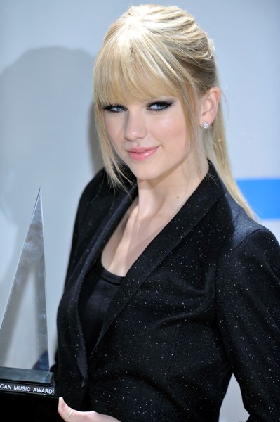 Taylor Swift Our Song Straight Hair. Waa, Taylor Swift looks