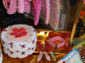 DIY - Casa da Barbie - Closet Para Bonecas Barbie, Monster High, Susi  por Pecunia MillioM sapatinhos ecinto