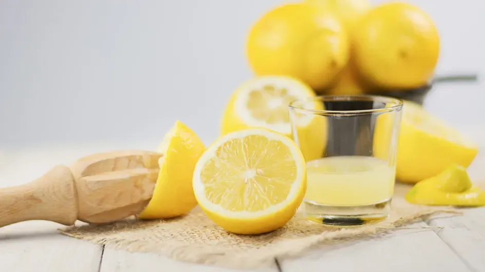 عصير الليمون : اكتشف لماذا يعد شربه في الصباح فكرة غير جيدة.