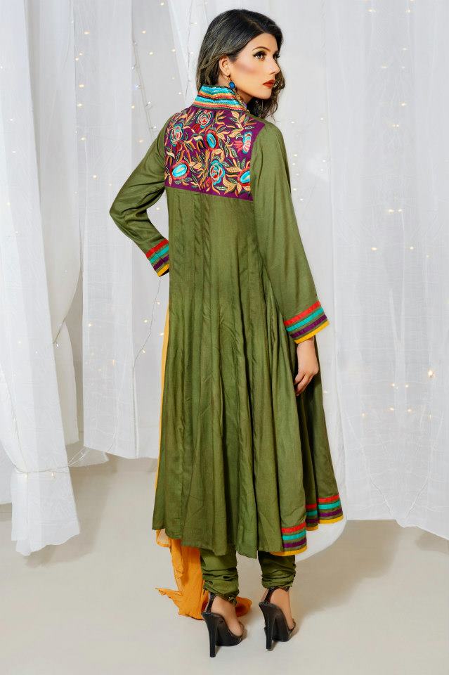 new ladies clothes design in pakistan