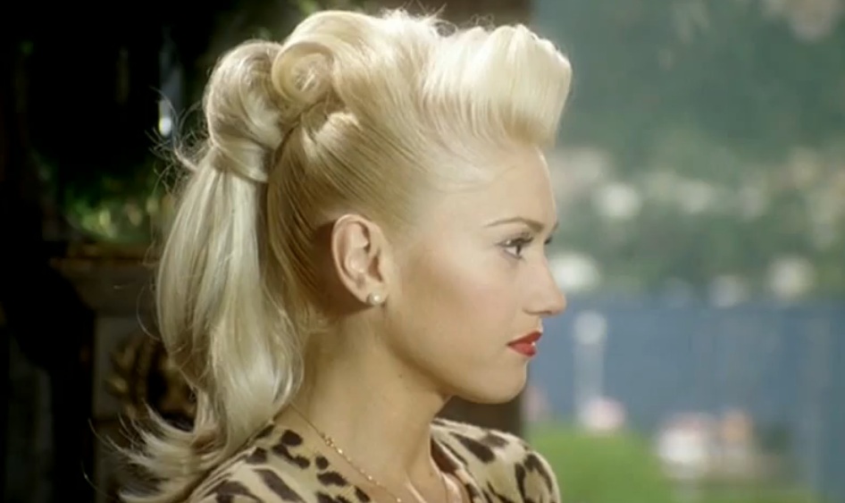 gwen stefani makeup looks. I love Gwen Stefani and