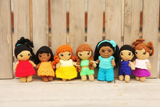 crochet dolls with removable interchangeable doll clothes