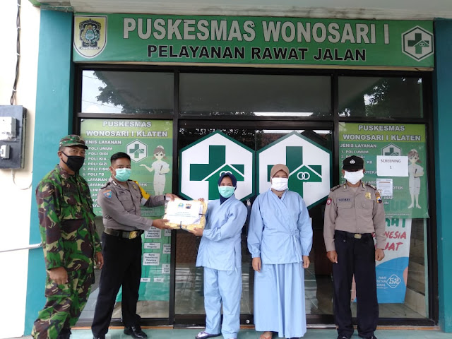 Peduli Pandemi Covid-19 Koramil Wonosari Bersama Polsek Serahkan Bantuan APD Ke Puskesmas Peduli Pandemi Covid-19 Koramil Wonosari Bersama Polsek Serahkan Bantuan APD Ke Puskesmas