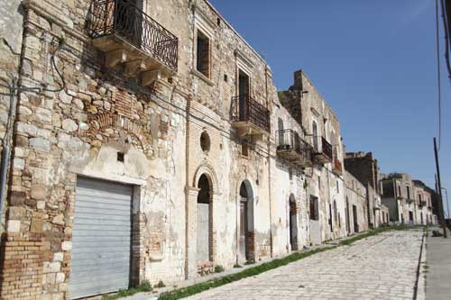 10 Most Famous Abandoned Places In the World | Craco, Basilicata, Italy