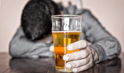 7 Signs You Are Drinking Too Much of Alcohol