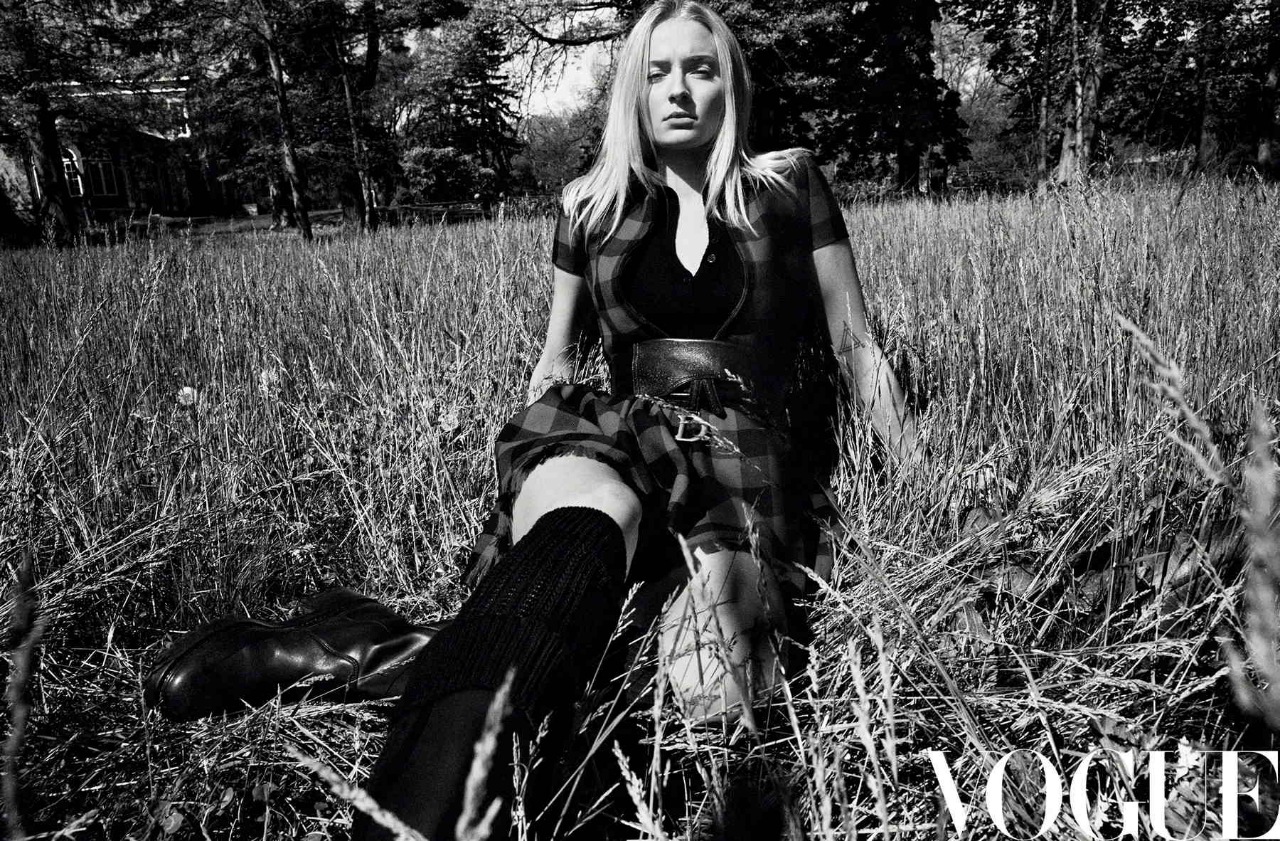 Model Sophie Turner for Vogue China July 2019