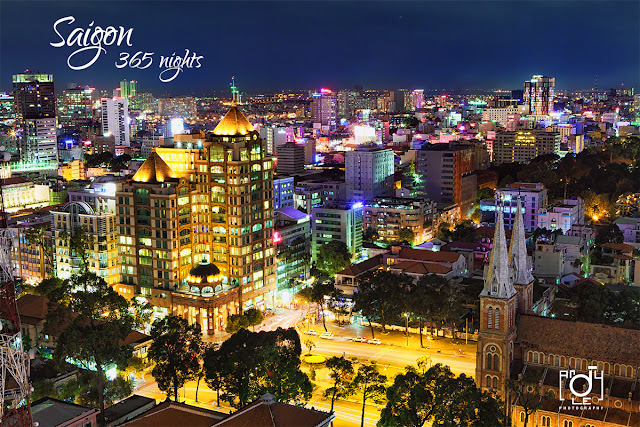 Saigon by night 