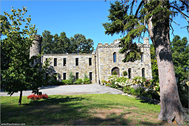 Winnekenni-Castle-Haverhill-Massachusetts