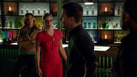 Felicity Smoak orange dress