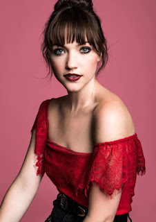 jesse quick actress violett beane, hot red dress