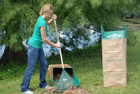 Leaf Bag Holder3