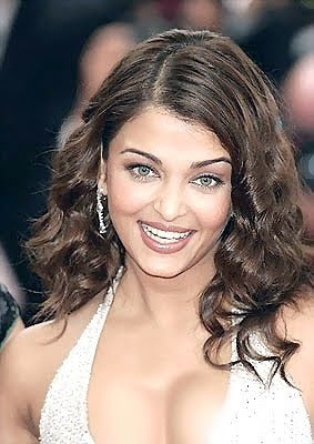 Indian Beauty Aishwarya Rai Hot Low V cut Dresses Pics