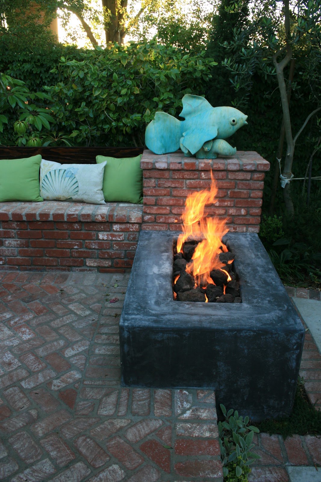 ciao! newport beach: a backyard fire pit