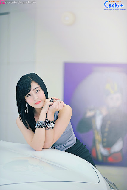 2 Yook Ji Hye for Infiniti FX30d-very cute asian girl-girlcute4u.blogspot.com