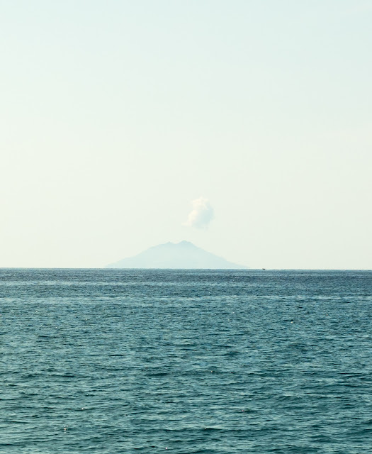 Isola di Montecristo da Lacona