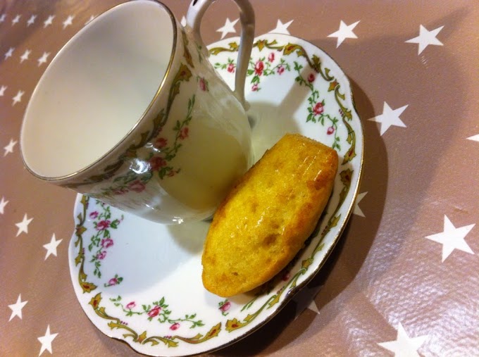 Madeleines et thé