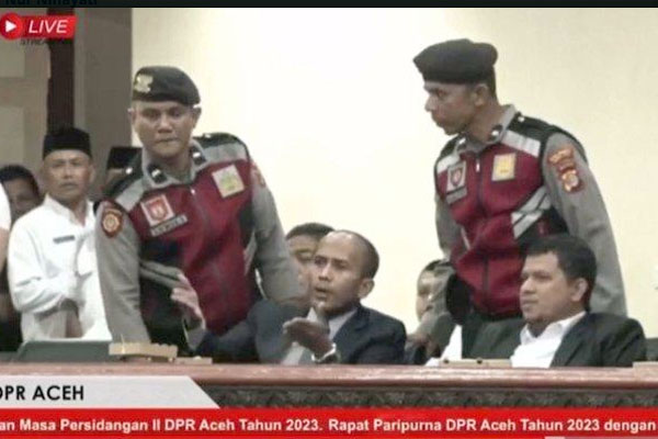 Jubir Pemerintah Aceh, Diusir, DPRA