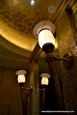 sophisticated light fixture in Abu Dhabi Emirates Palace