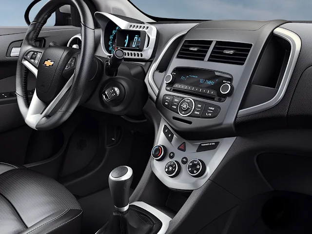 Chevrolet Aveo Hatch - Preço em Portugal promoção Centenário