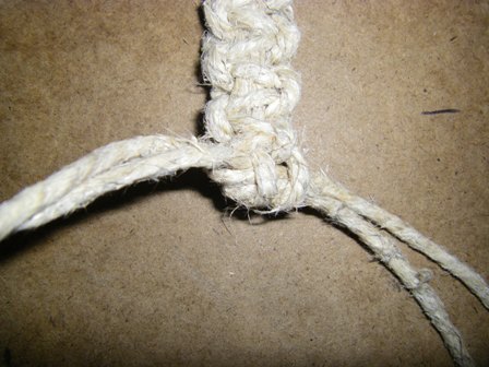 Bracelet Knot Tying6