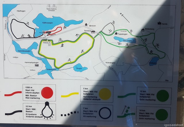  map marking the hiking or cycling or skiing (winter) routes.