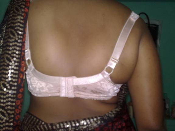 Tamil Aunty Pavadai Removing In Home