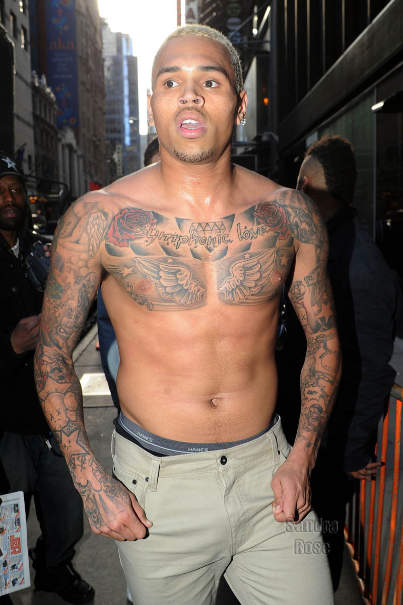 Digital FAME: Chris Brown is his own worst Enemy ! Smashes ...