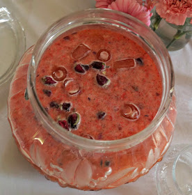 http://cupcakeluvs.blogspot.dk/2016/05/sherherzade-en-1001-nats-mocktail.html