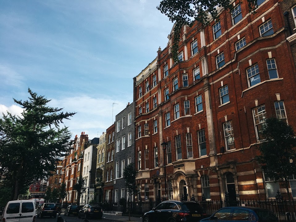 フィッツロビア（Fitzrovia）地区　ラングハム・ストリート（Langham Street）