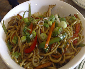 vegetable hakka noodles