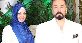 Adnan Oktar'ın Genç Kızları Etkilemek İçin Hayvanlarla Konuşuyormuş