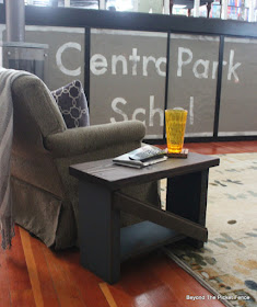 reclaimed wood bench, side table, endtable, rustic decor, http://goo.gl/8nQZN1