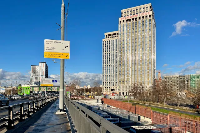 проспект Андропова, Нагатинский мост, строящийся жилой комплекс Dream Towers