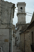 In the afternoon we will discover the Medieval castle built on the summit of . (bovino )