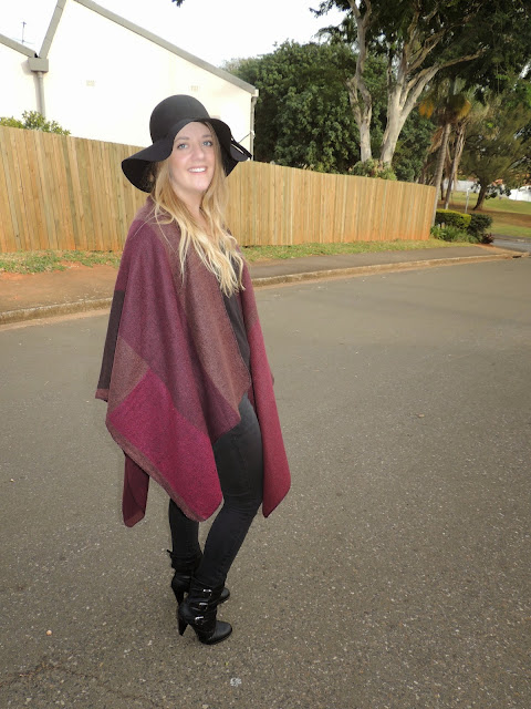 Camilla Jane x Foschini || Floppy hat + Blanket