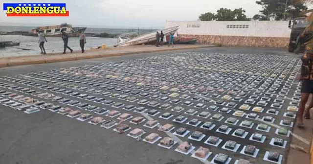 Peñero con 1000 kilos de cocaína fue localizado en las costas de Araya