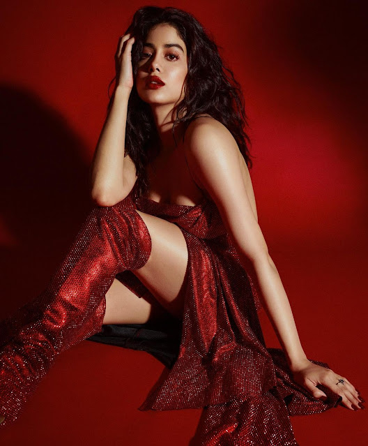 Janhvi Kapoor Red Shimmer Gown Pictures