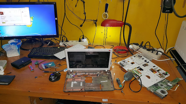 tempat servis laptop jakarta