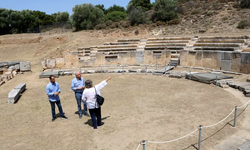 Προστασία και αναβάθμιση των υποδομών του αρχαίου θεάτρου της Μαρώνειας